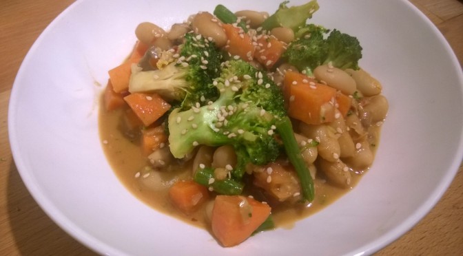 Lazy vegan Recipe: Broccoli and Cannellini Bean Satay Stir Fry
